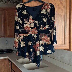 J.T.B WOMENS TOP SIZE M